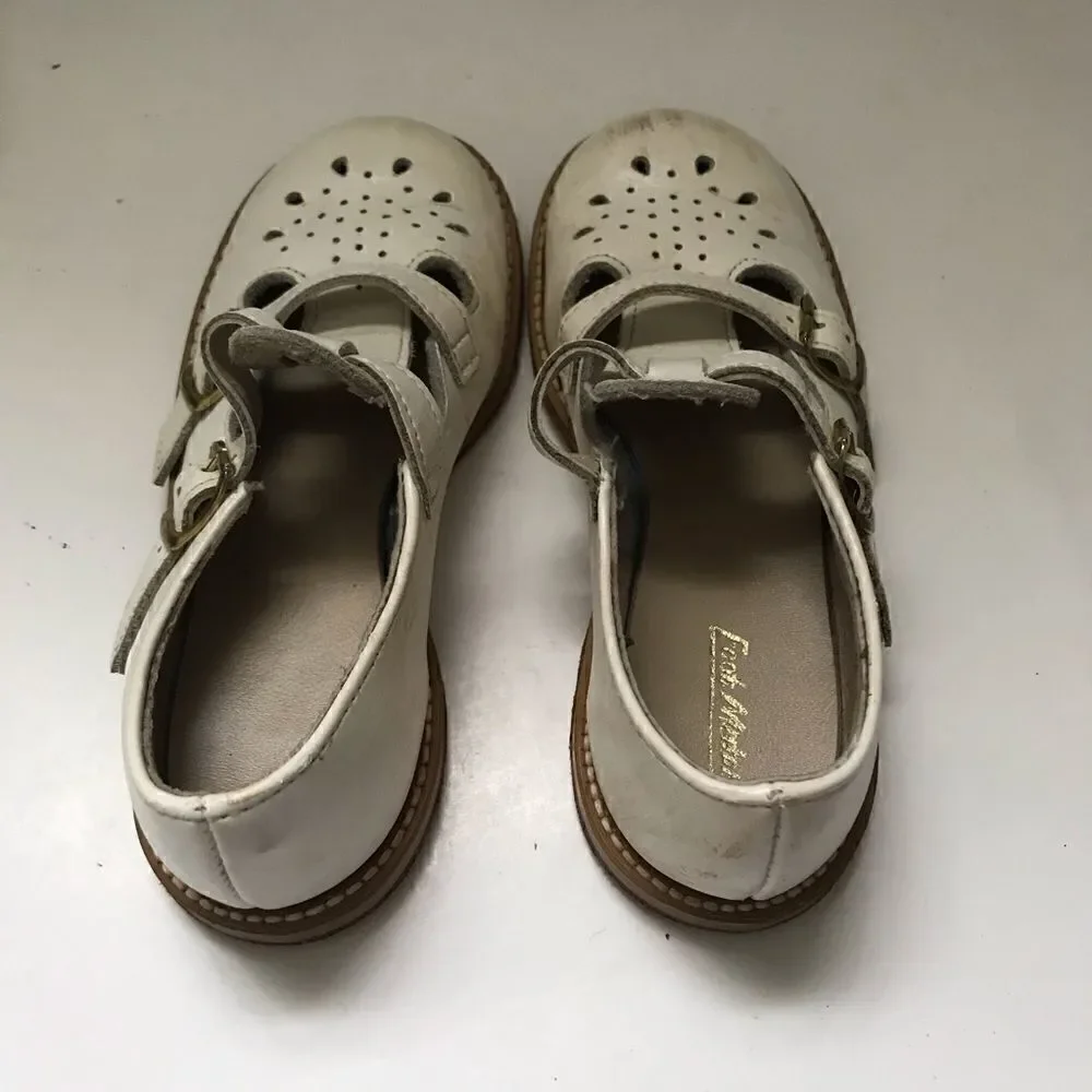 Vintage white leather Mary Jane double buckle shoes